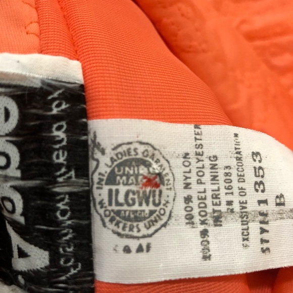 Vintage 60’s /70’s girls tangerine belted coat!! L - Picture 4 of 8